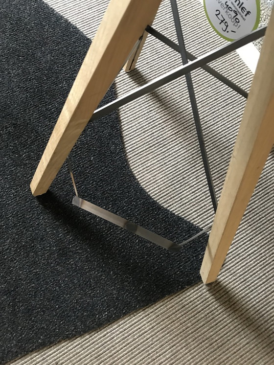 Image 1 of Spoinq pyramid bar stool