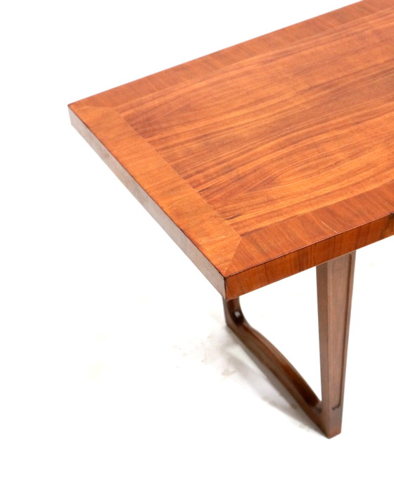 Image 1 of Grande tavolino da caffè vintage con bellissime venature del legno degli anni '60