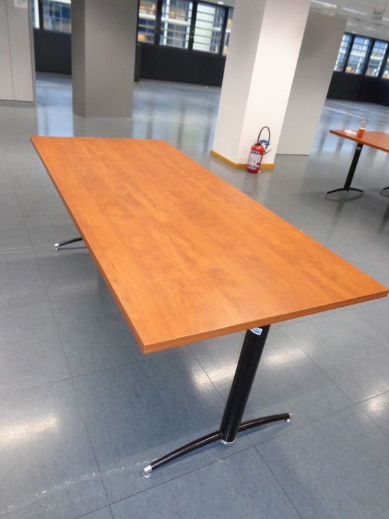 Image 1 of Artifor Conference table