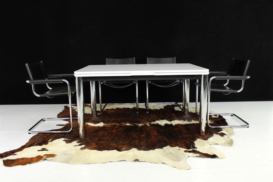 Image 1 of As new, high quality Italian white Dining Desk with chrome, extensible / Table de salle à manger extensible