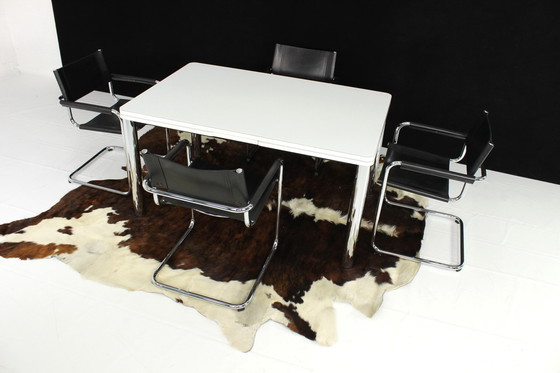 Image 1 of As new, high quality Italian white Dining Desk with chrome, extensible / Table de salle à manger extensible