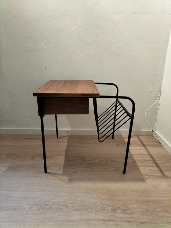 Image 1 of Porta giornali con mobiletto per telefono d'epoca