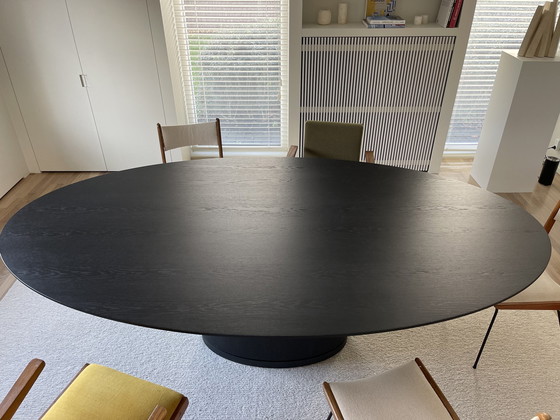 Image 1 of Arco Spazio table oval