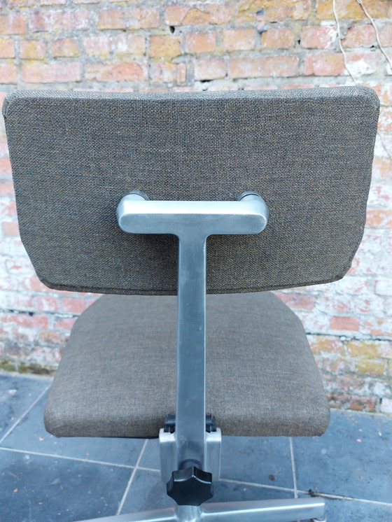 Image 1 of Barro office chair