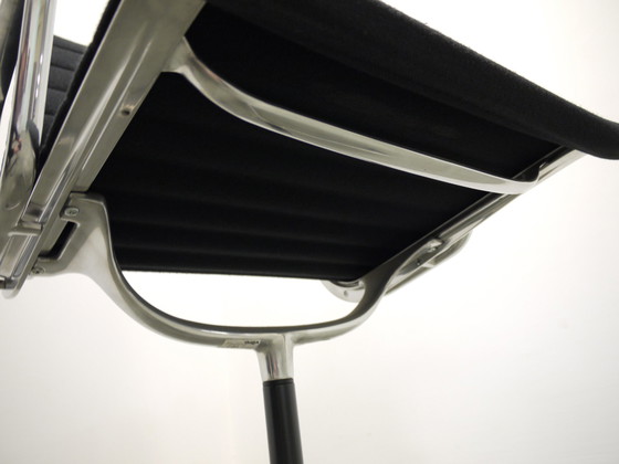 Image 1 of Vitra Eames EA 108