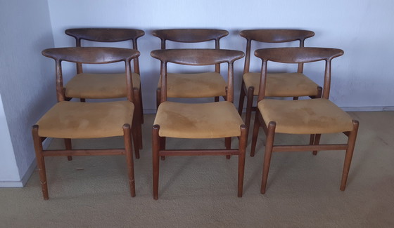 Image 1 of Hans J. Wegner dining room set