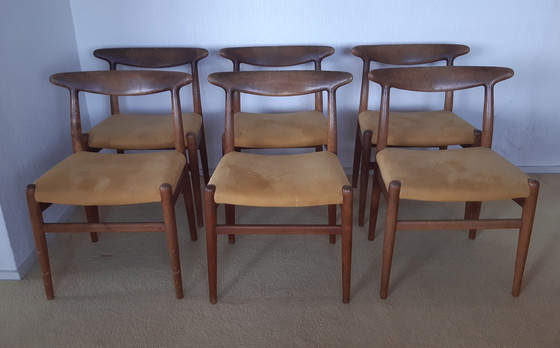 Image 1 of Hans J. Wegner dining room set