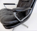 Fauteuil en cuir Strässle Gentilina par Andre Vandenbeuck