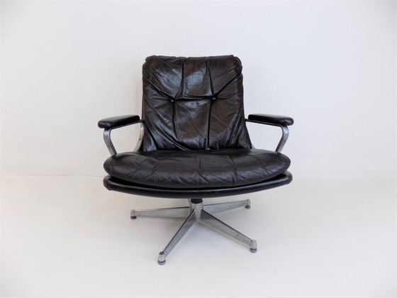 Image 1 of Fauteuil en cuir Strässle Gentilina par Andre Vandenbeuck