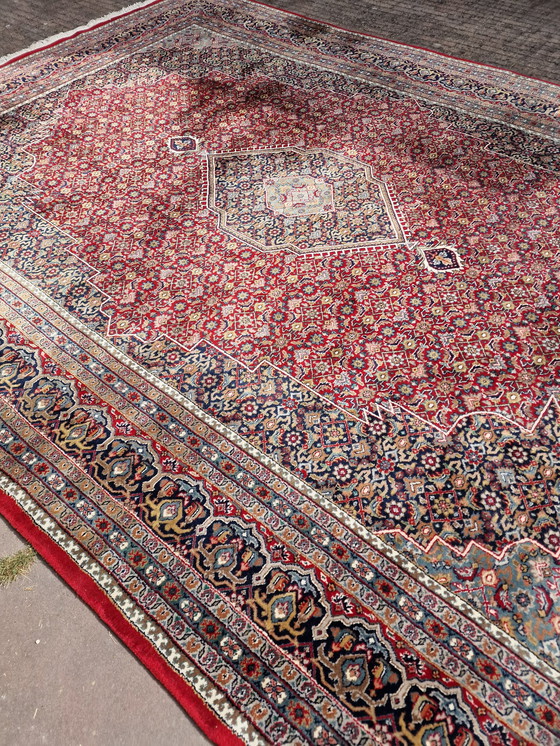 Image 1 of Persian hand-knotted Carpet