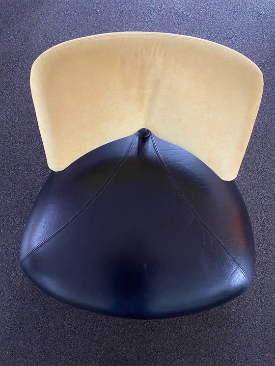 Image 1 of Leolux Pallone armchair