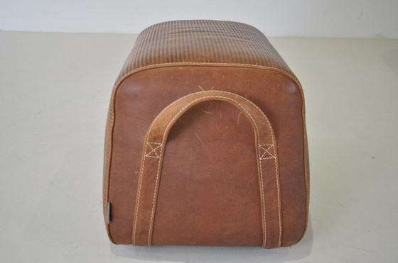 Image 1 of Label Fauteuil Hidde + pouf Gin