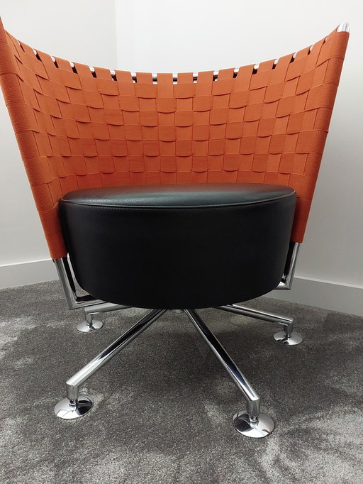 2 design COR cockpit swivel chairs