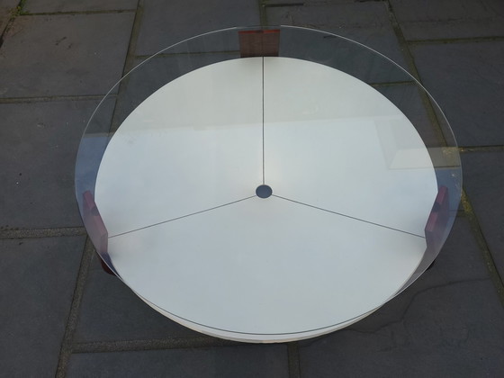 Image 1 of Table basse design de l'ère spatiale