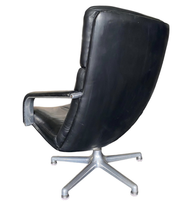 Image 1 of Artifort F141 fauteuil pivotant cuir noir