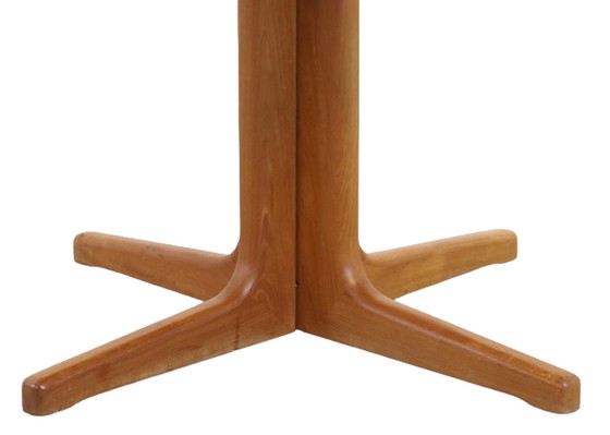 Image 1 of Table de salle à manger ronde extensible design danois 'Lystlund' vintage