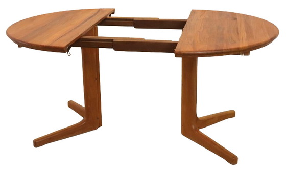 Image 1 of Table de salle à manger ronde extensible design danois 'Lystlund' vintage
