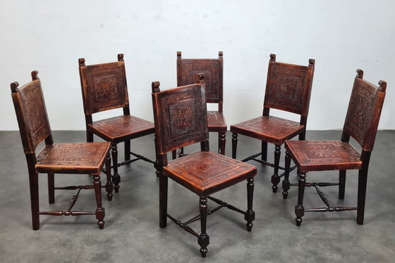 Image 1 of Sala da pranzo brutalista peruviana