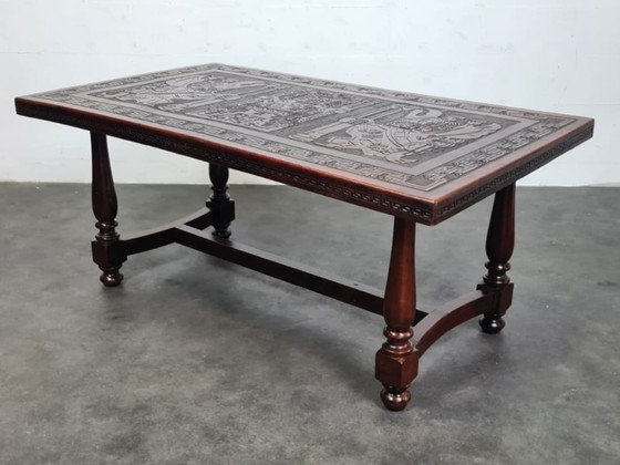 Image 1 of Sala da pranzo brutalista peruviana