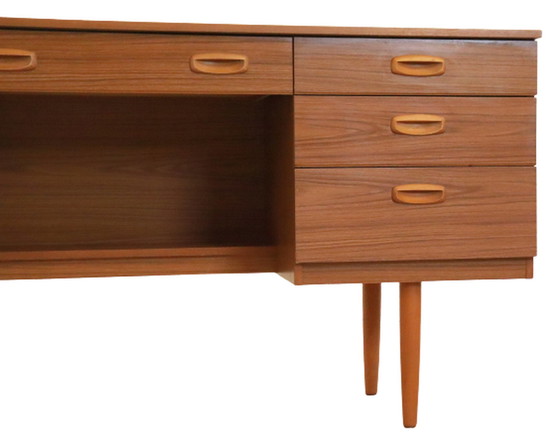 Image 1 of Vintage desk Schreiber 'Rawcliff'