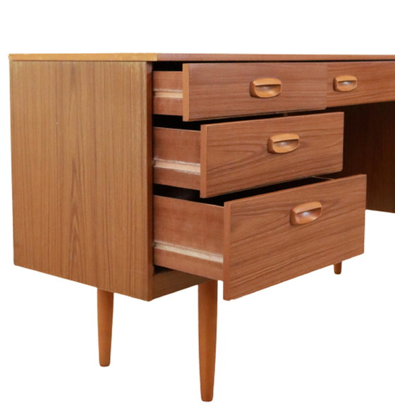 Image 1 of Vintage desk Schreiber 'Rawcliff'