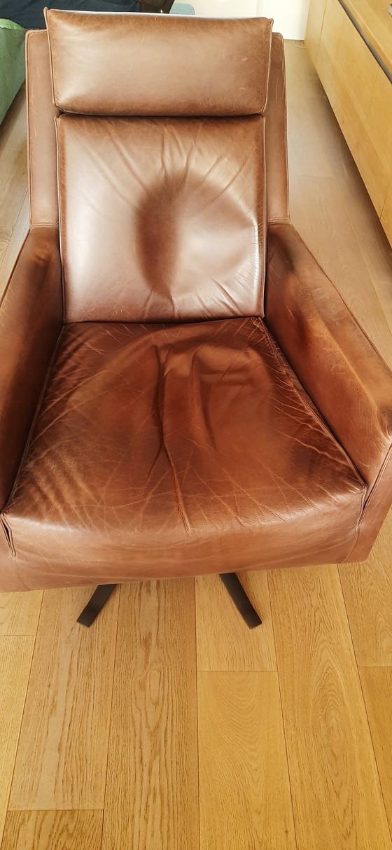 Image 1 of Linteloo leather chair