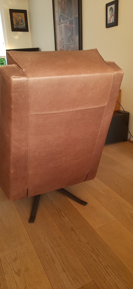 Image 1 of Linteloo leather chair