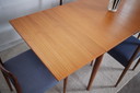 Tavolo da pranzo vintage con 4 sedie LÜBKE