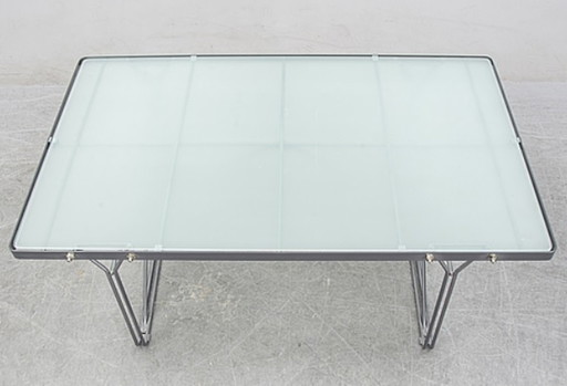 Niels Gammelgaard Moment coffee table