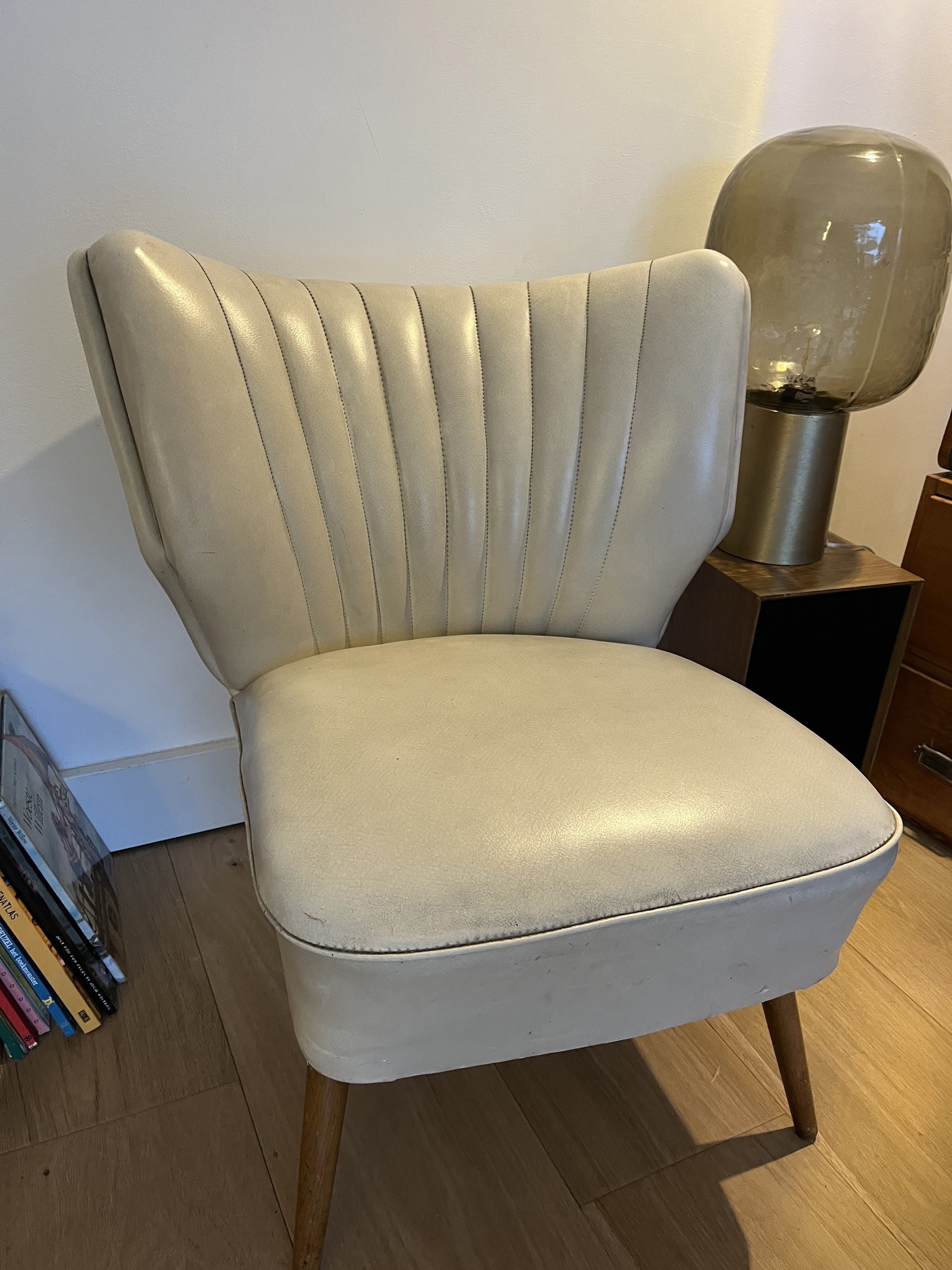 Cocktail chair outlet cream