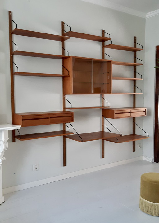 Poul Cadovius Royle System wall unit