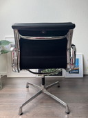 Sedia Vitra EA 208 Soft Pad