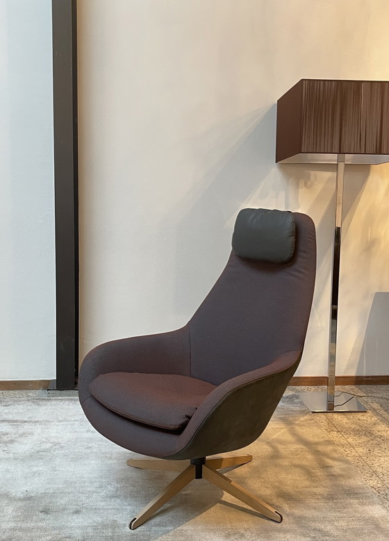 Image 1 of Leolux Pode Sparkle Two swivel armchair 