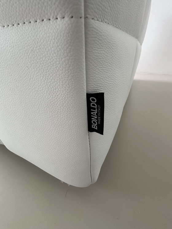 Image 1 of Bonaldo Squaring Basso base cuir blanc lit simple