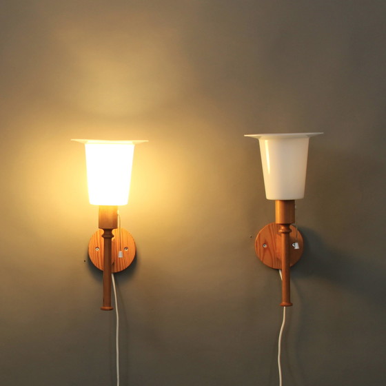 Image 1 of Uno Kristiansson (1925-?) & Östen Kristiansson (1927-2003) for Luxus, Sweden, set of 2 wall lamps, design 1970s