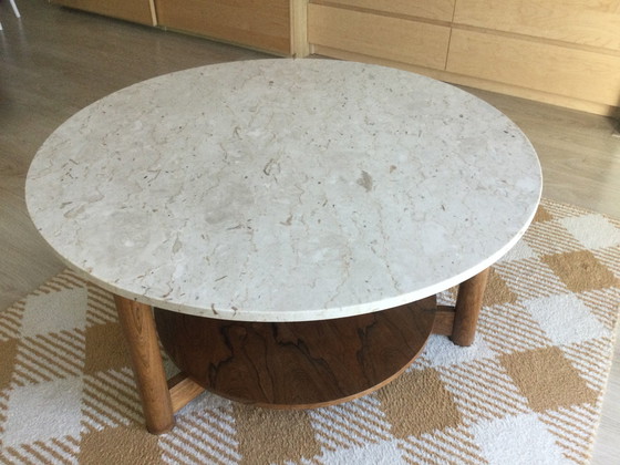 Image 1 of Table basse en marbre