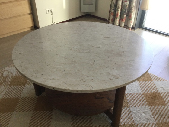 Image 1 of Table basse en marbre