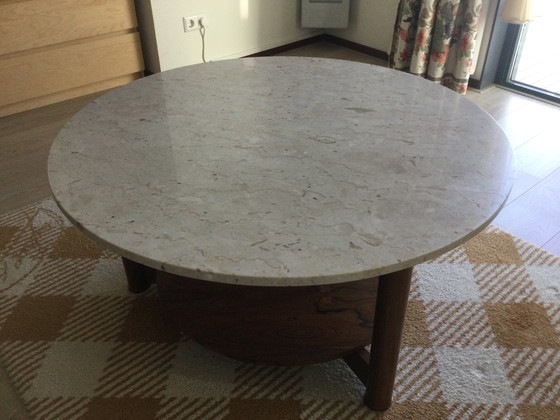 Image 1 of Table basse en marbre