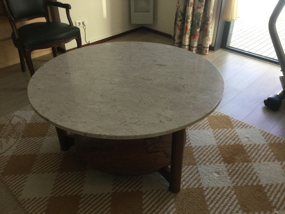 Image 1 of Table basse en marbre