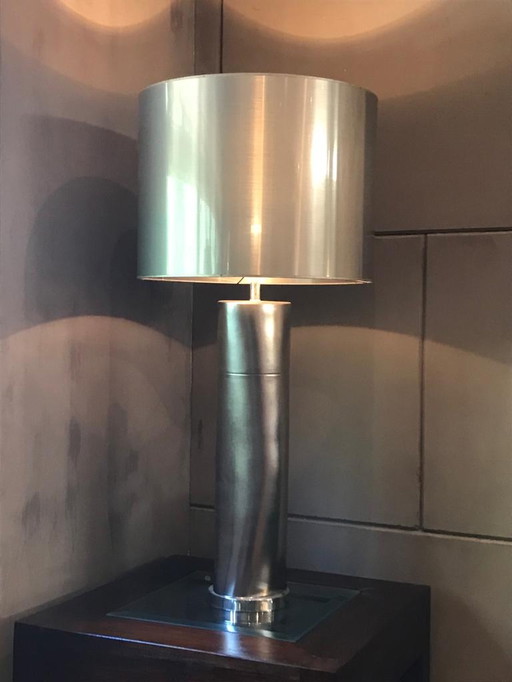 Stout with nickel lamp