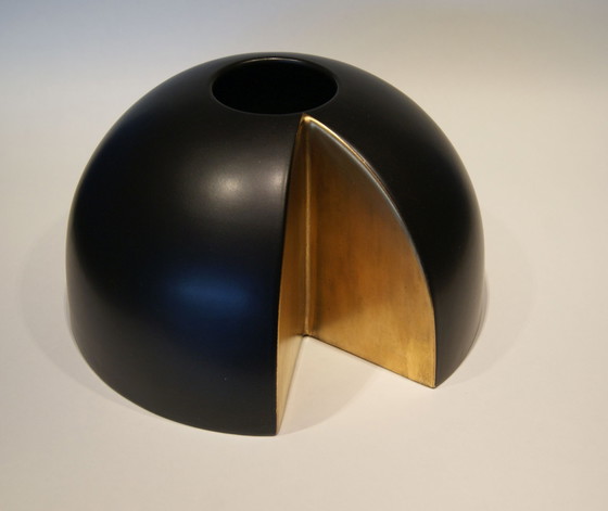 Image 1 of Gerard van Dam - Black modern 3/4 vase executed by Tichelaar Makkum