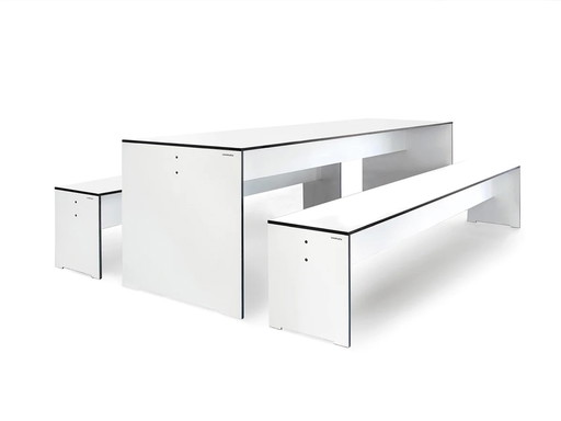 Conmoto Riva Table + 2 benches