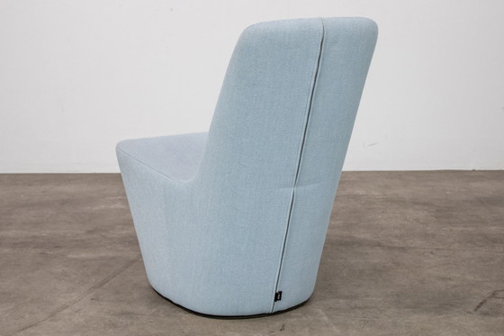 Image 1 of Vitra Monopod armchair by Jasper Morrison - bleu clair