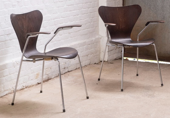 Image 1 of 2x Arne Jacobsen armchairs model 3207