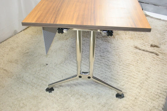 Image 1 of Vitra Ad-Hoc Desk