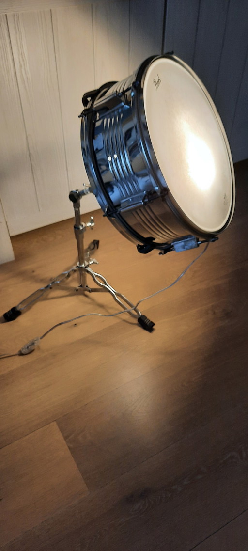 Vintage drum set lamp