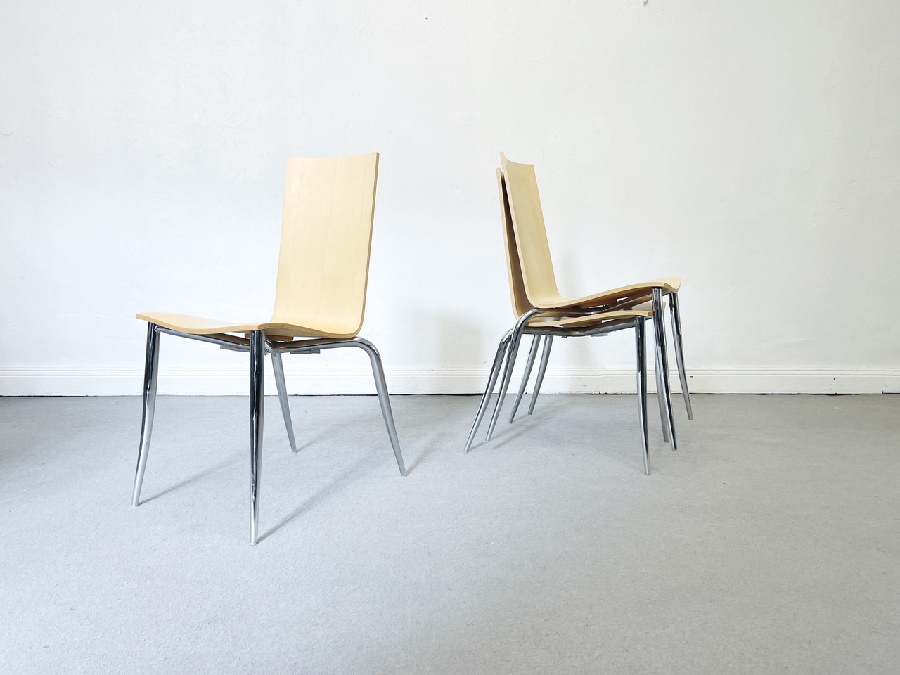 4x Driade Philipp Starck Olly Tango chair | €769 | Whoppah 4x Driade Philipp Starck Olly Tango chair | €769 | Whoppah
