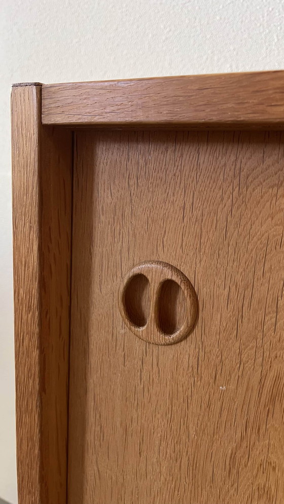 Image 1 of Mobiletto vintage in rovere con ante scorrevoli