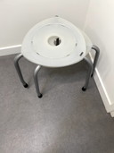 2x Tabouret Ahrend 262