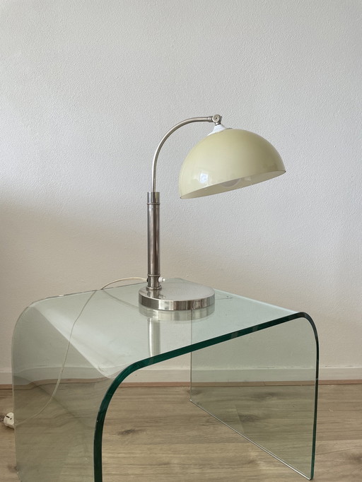 Vintage desk lamp opaline